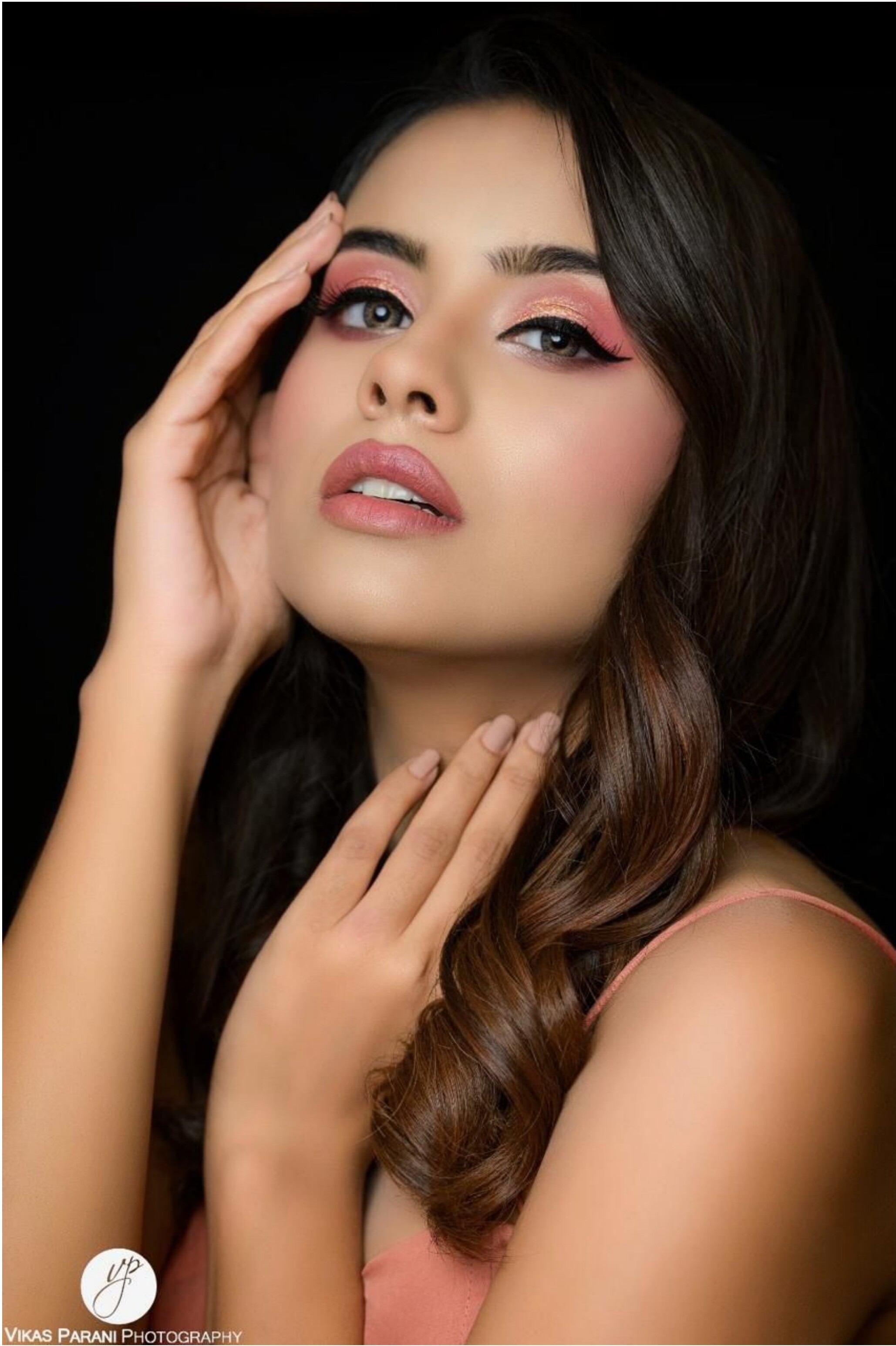 Artistic eye makeup
