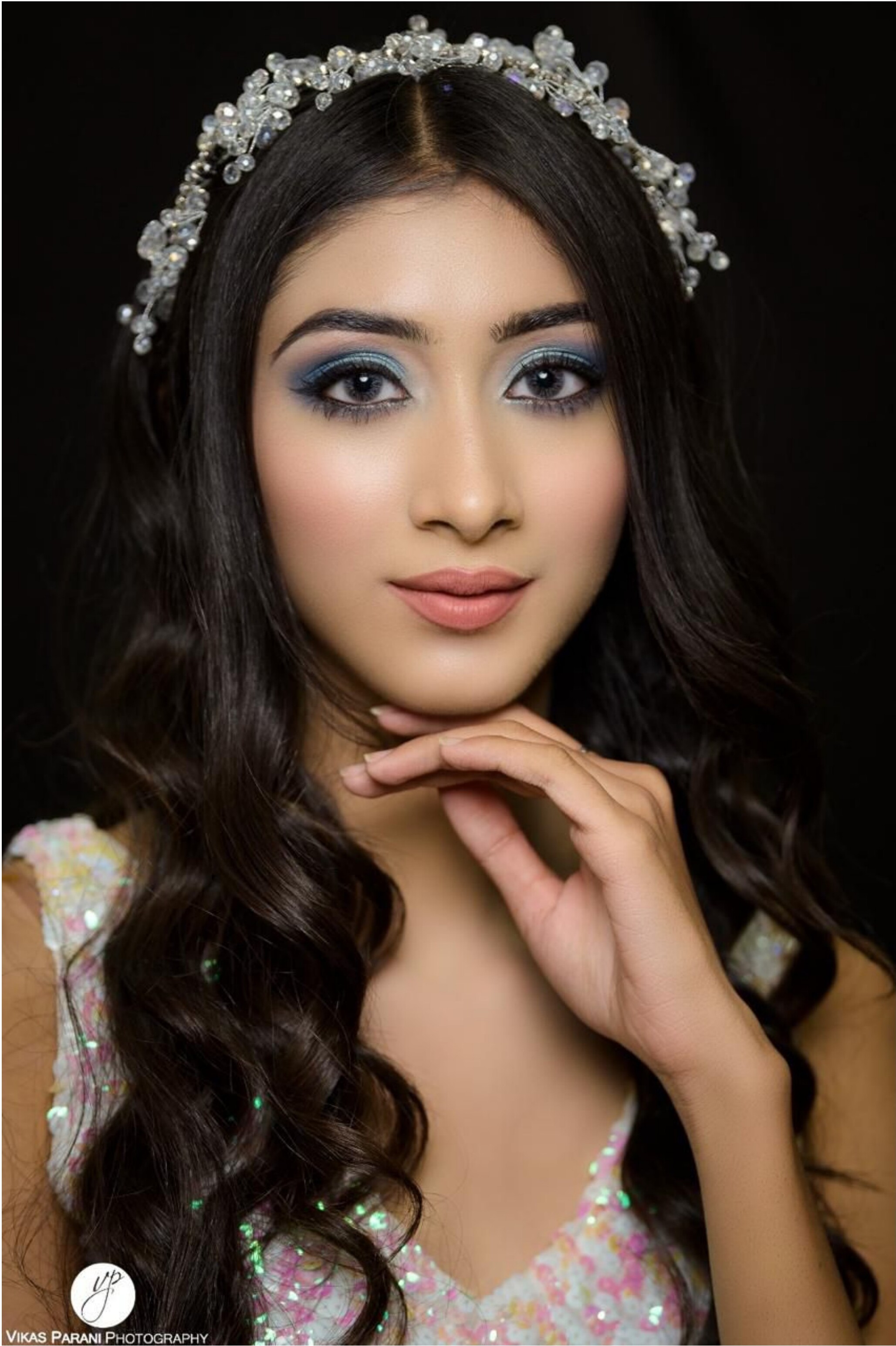 Glam headband look